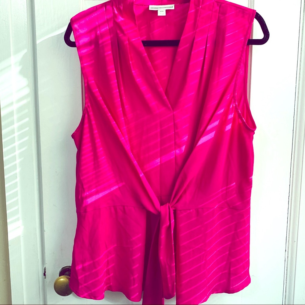 Dana Buchman | Sleeveless Tie Front Top